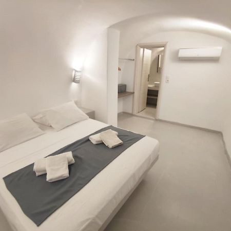 Fira Getaway - Economy Basement Rooms Exterior foto
