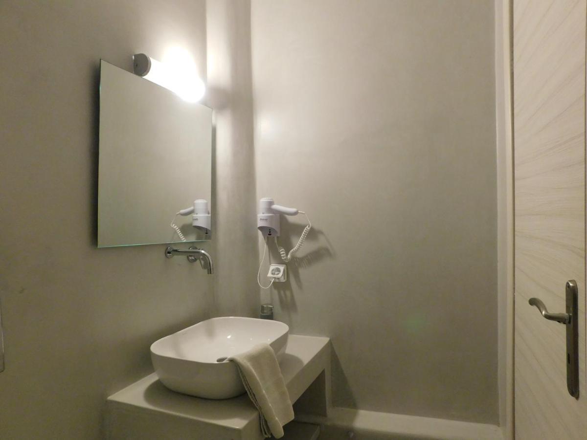 Fira Getaway - Economy Basement Rooms Exterior foto